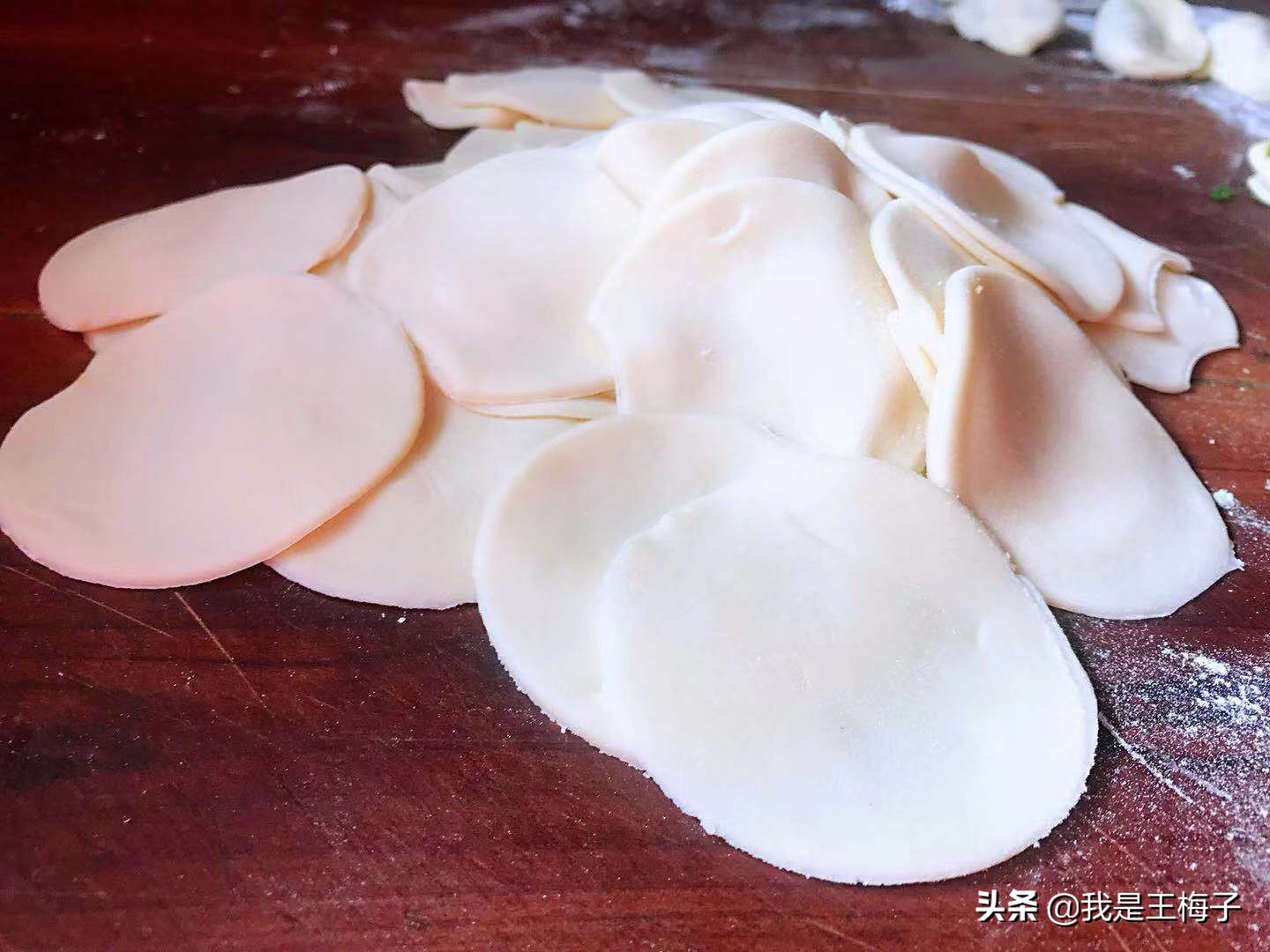 过年包饺子，怎样将饺子皮做得又软又劲道，6点小窍门分享