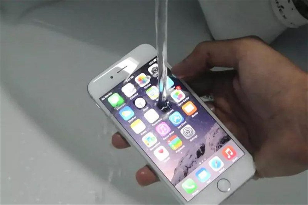 苹果7防水性能怎么样（Phone防水效果为什么不同）(3)