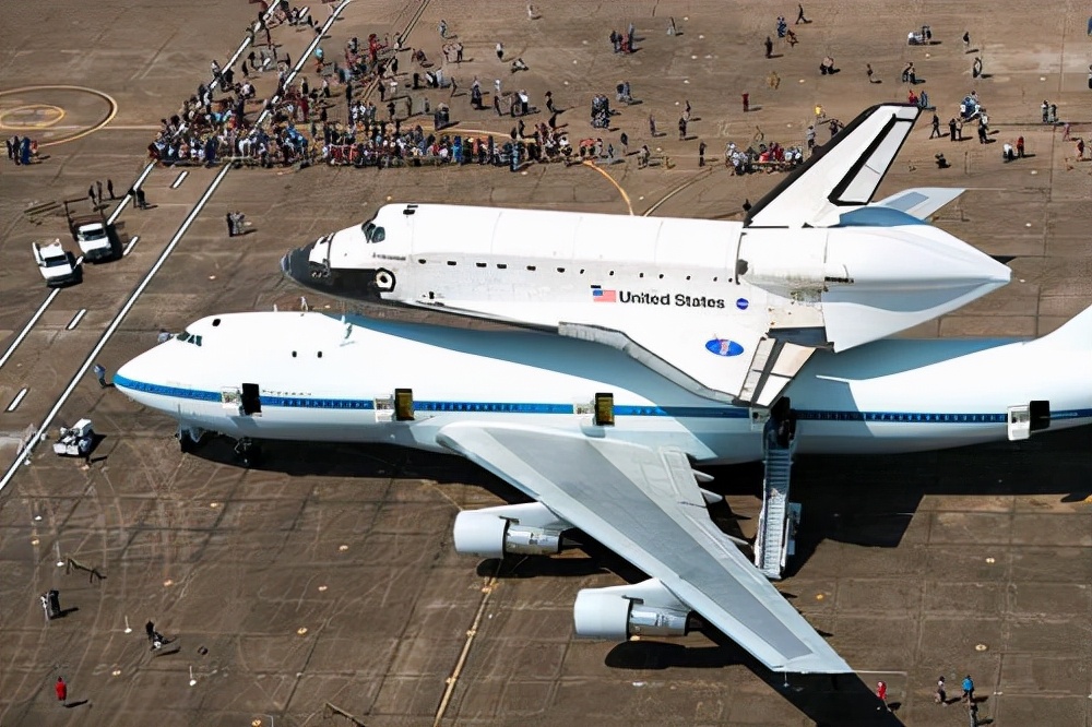 地球上最大的飞机图片