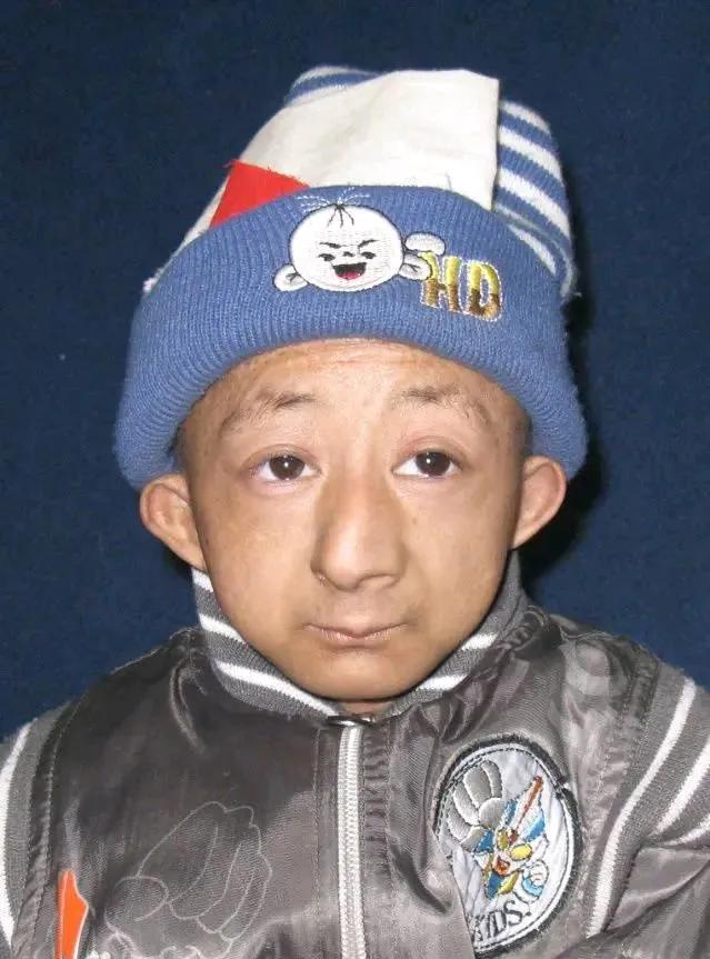 世界上最小的中国人，“吉尼斯”记录保持者