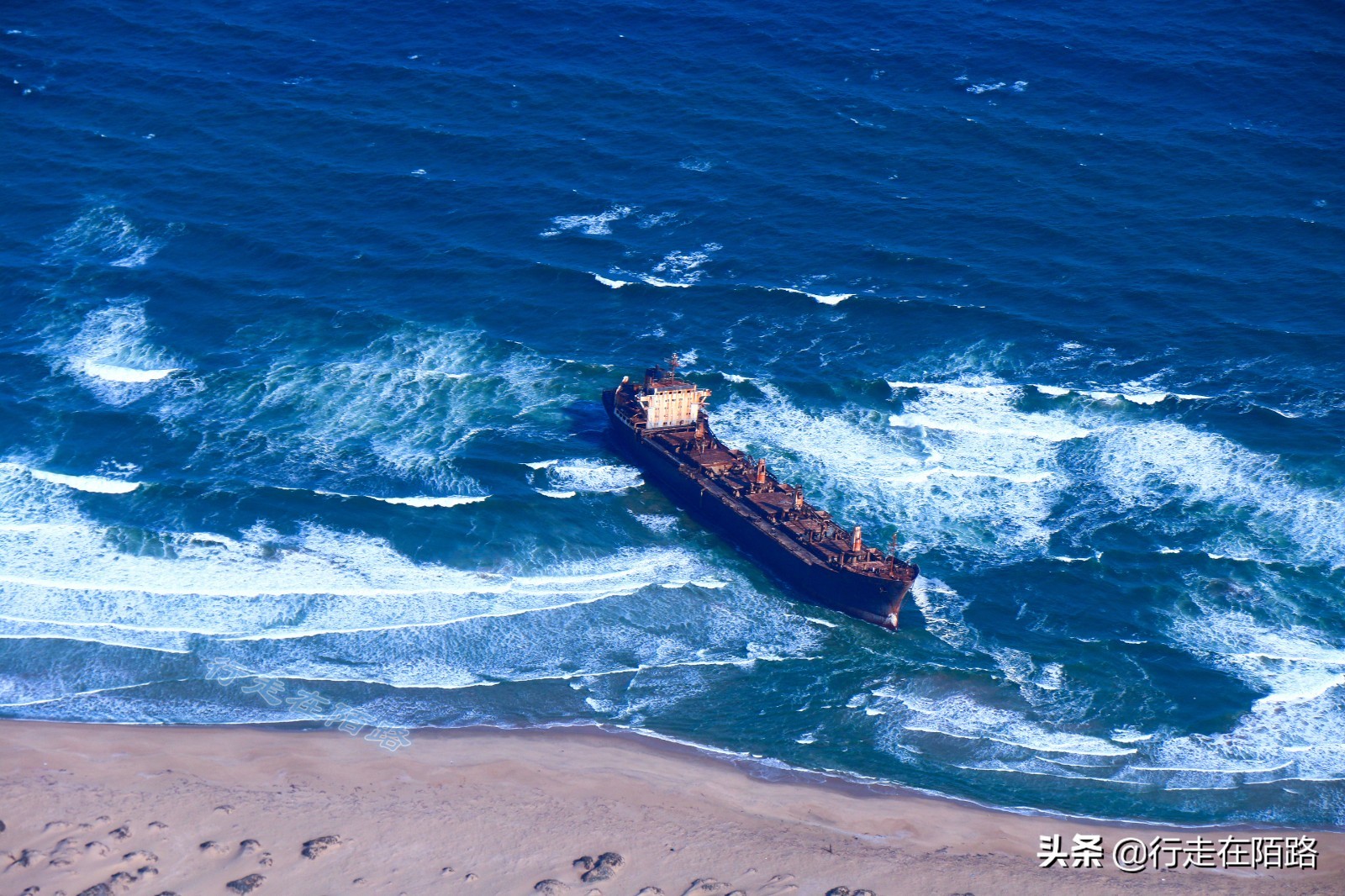 全球最危险的海岸：船只靠近就被撕碎，千里海滩无村镇