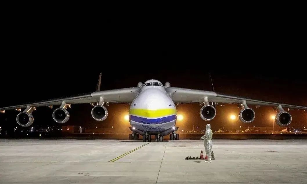 全球最大运输机安-225最新画面曝光