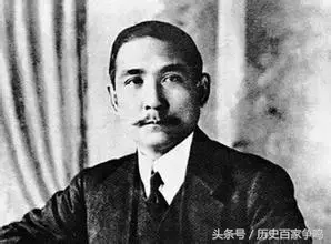 历史上的今天：1912年1月1日中华民国成立