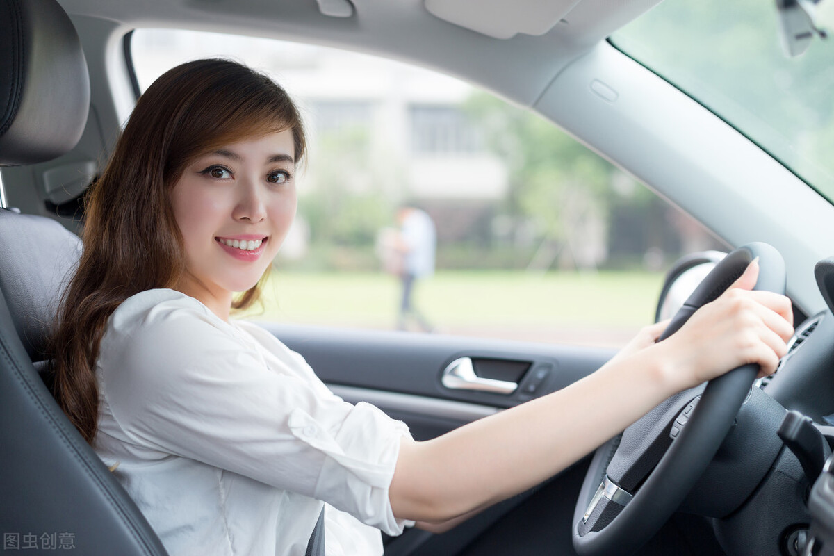 驾驶员实习期内单独开车上高速，将面临何种处罚？