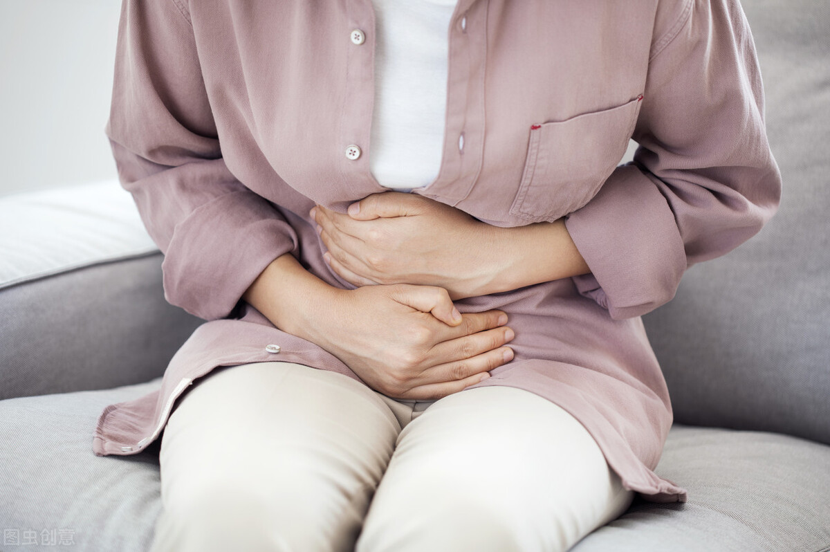 如何判断胃炎和胃溃疡（总是胃痛？是胃溃疡还是胃炎？二者有什么区别，2点说明）