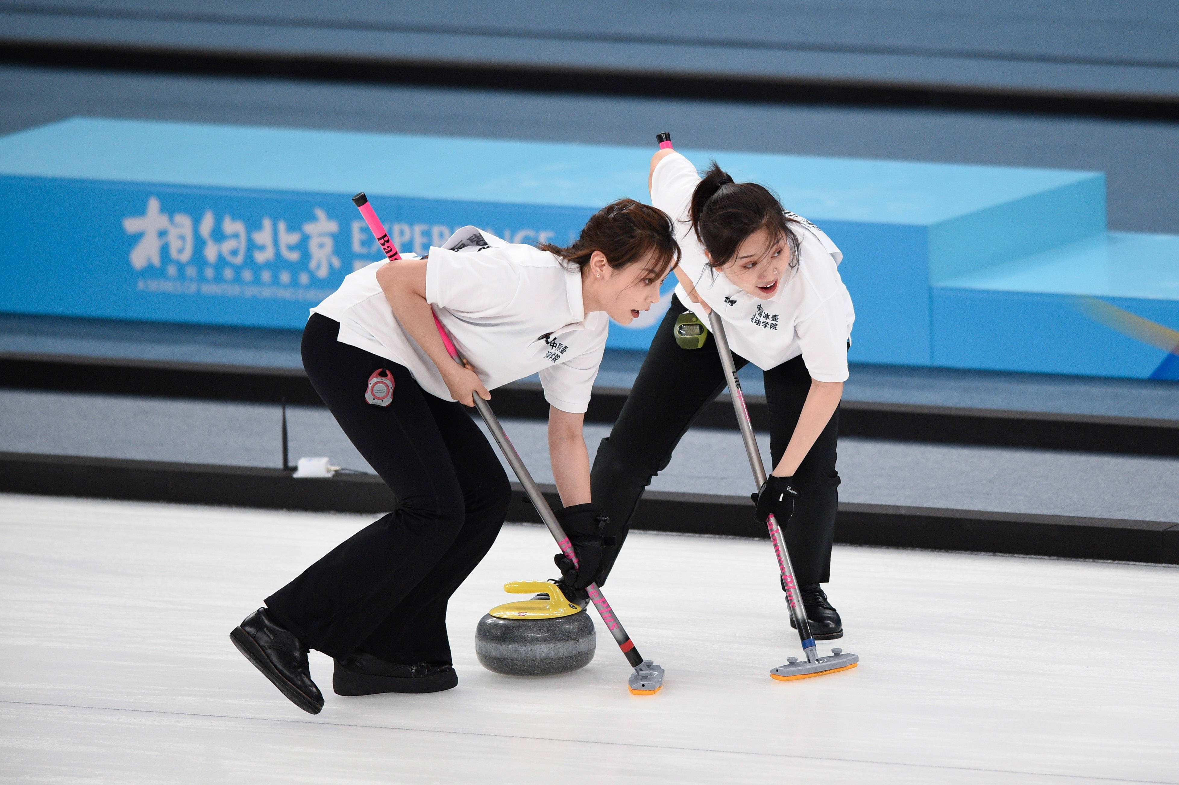 冰壶——世界杯总决赛女子组循环赛：中国队不敌日本队_北京