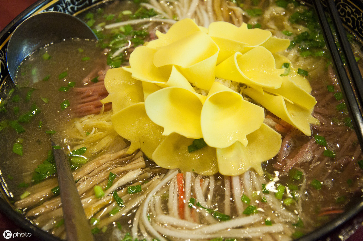 洛阳特色美食牡丹燕菜，简单的做法却做出如此的美味 | 说明书网